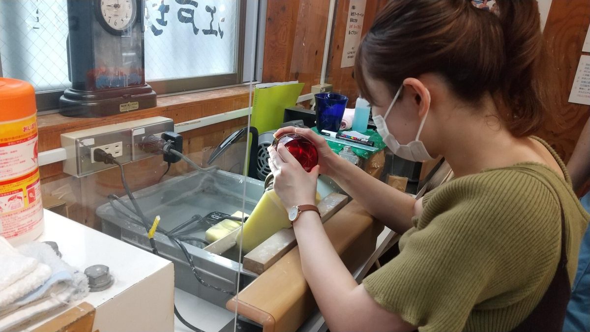 Edokirikokan glass curving lesson