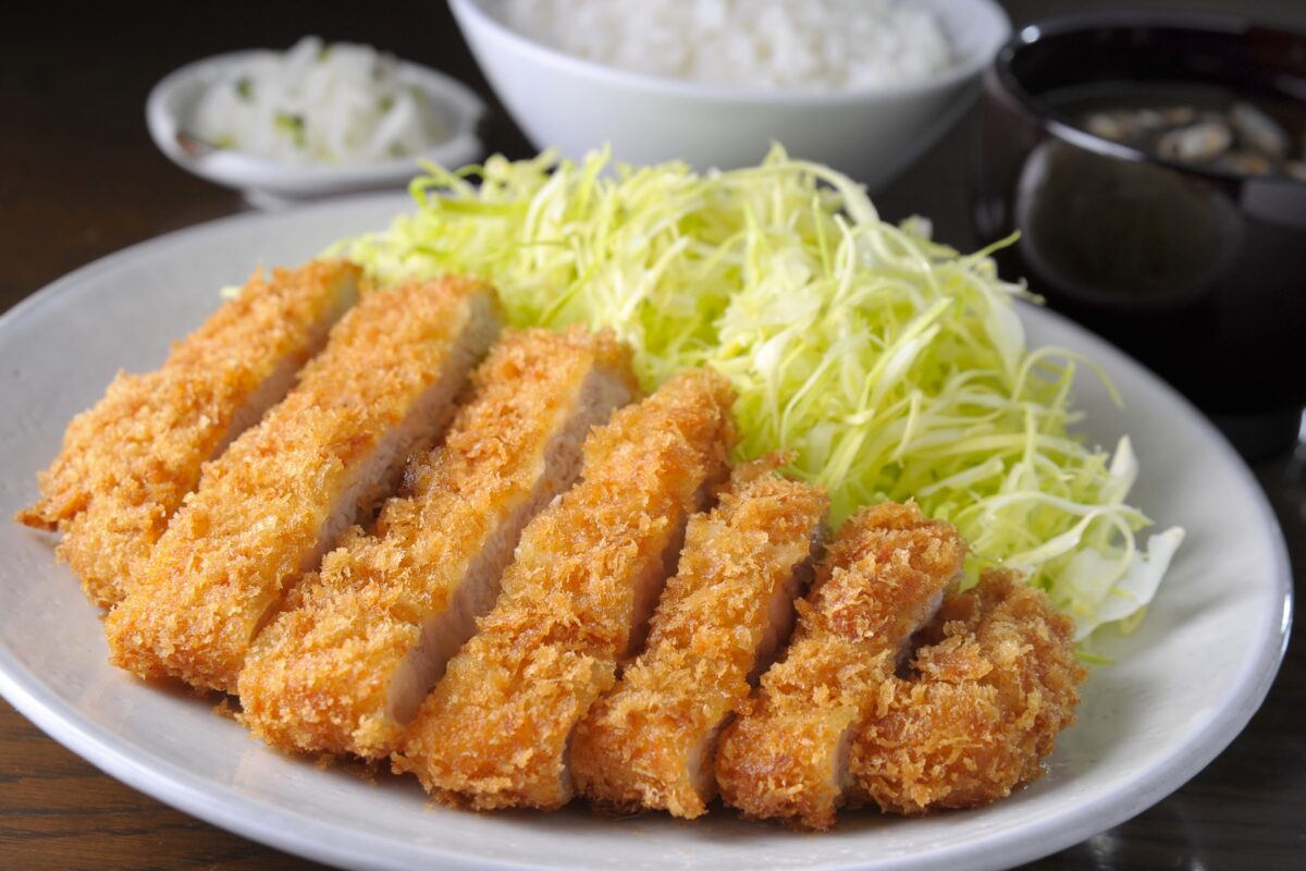 勝烈庵のロースかつ定食