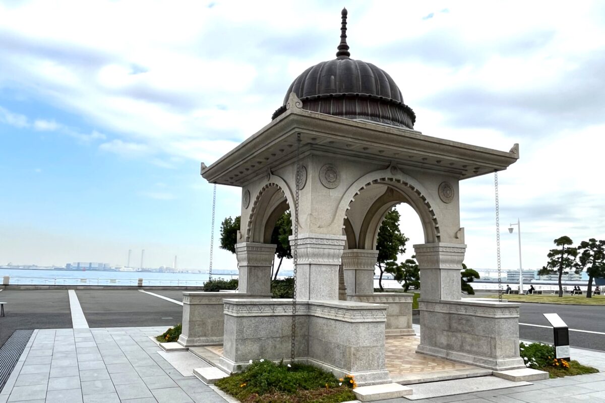 横浜・山下公園にあるインド水塔